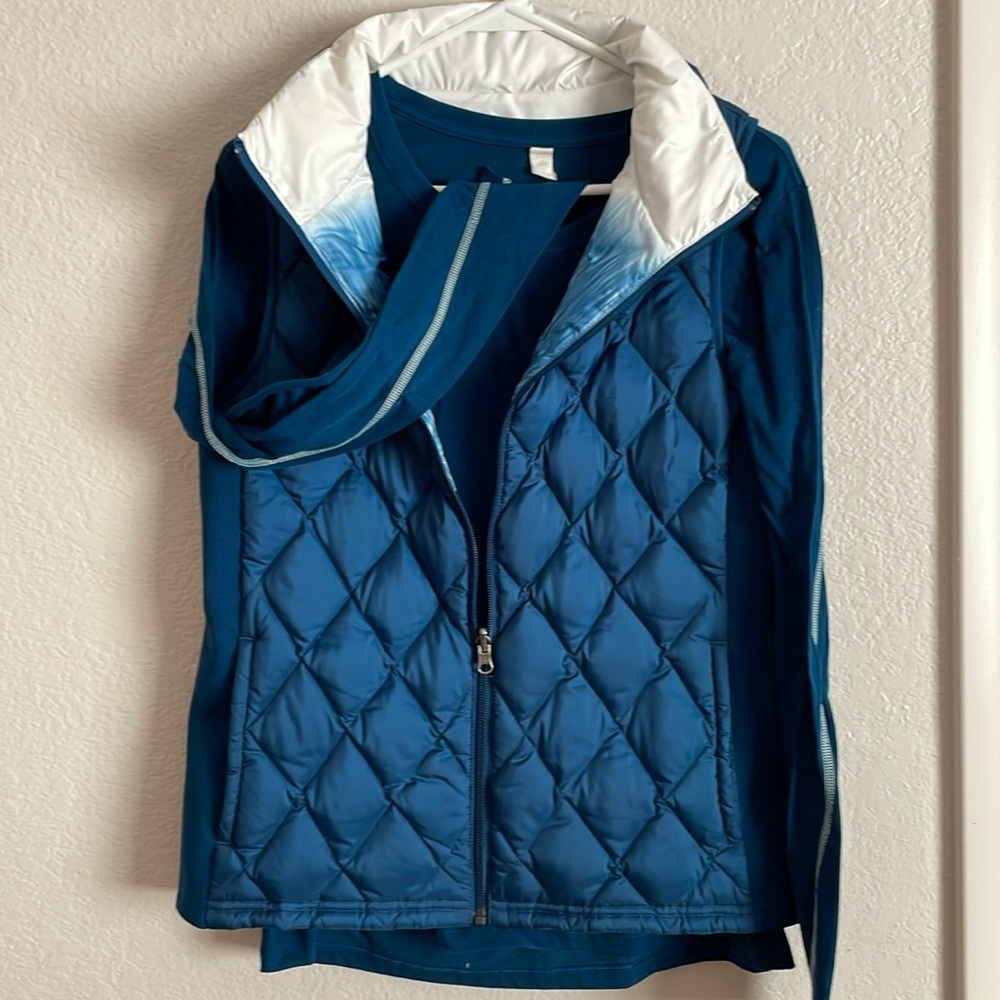 Lucy long sleeve tshirt with matching down vest sz M